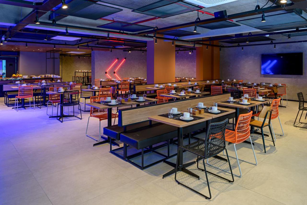Ibis Budget Balneário Camboriú Eksteriør bilde