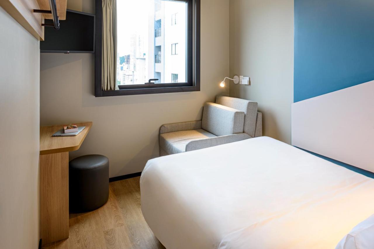 Ibis Budget Balneário Camboriú Eksteriør bilde